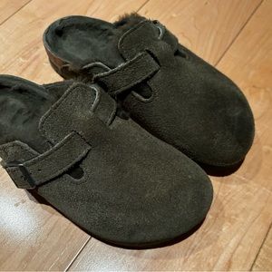 Birkenstock Boston Shearling Suede Olive Green Size 36